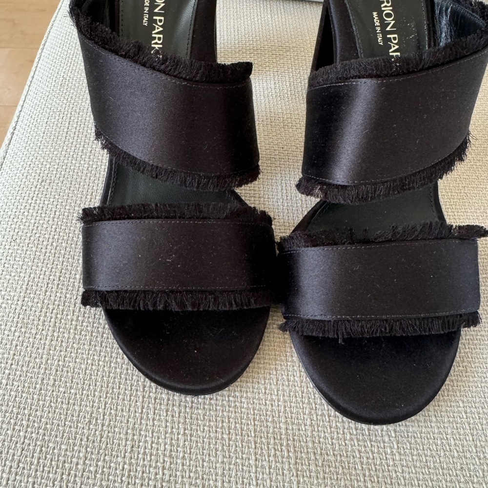Marion Parke Black Fringed Women's Sandals made in Italy 8 1/2 NWT
